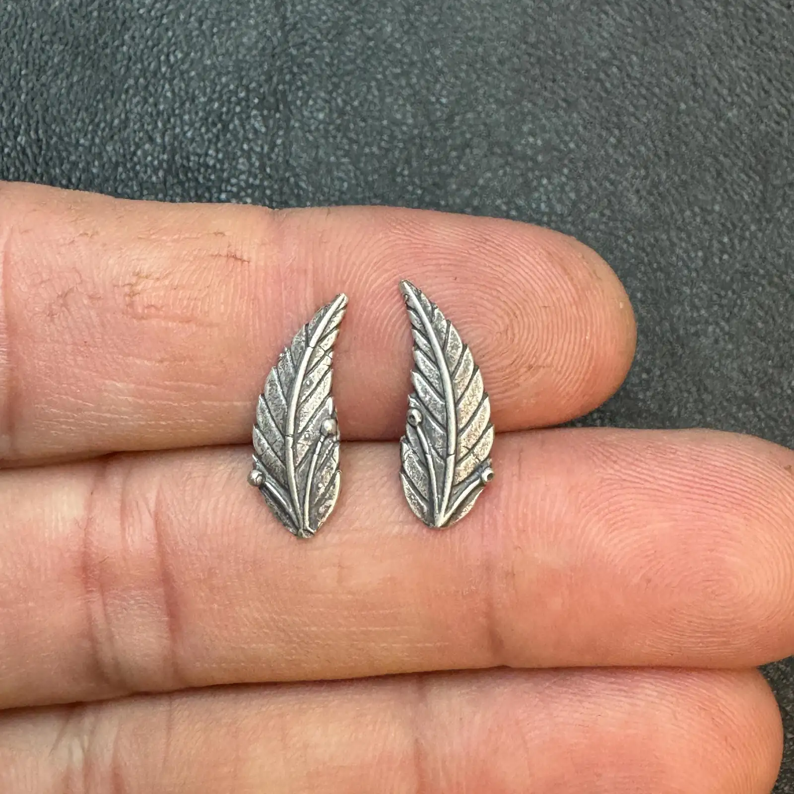 Small Leaves Casting 001 (pair). Solderable Adornment